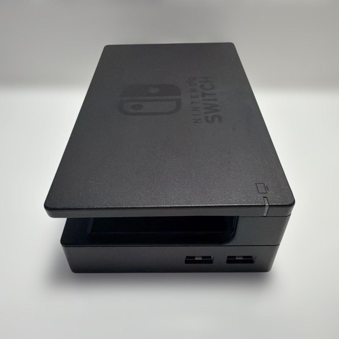 Nintendo Switch 本体（ドック・ACアダプター付)