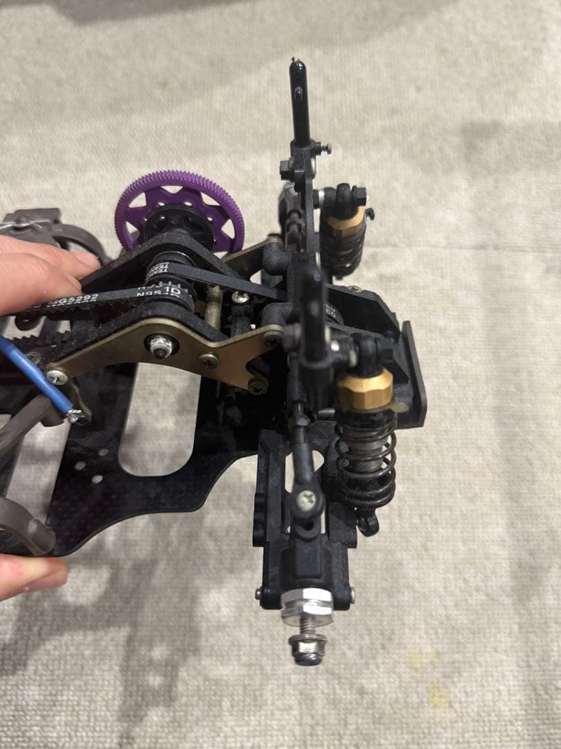 【1】旧車　シャーシ　当時物　ラジコン　車　カーボン