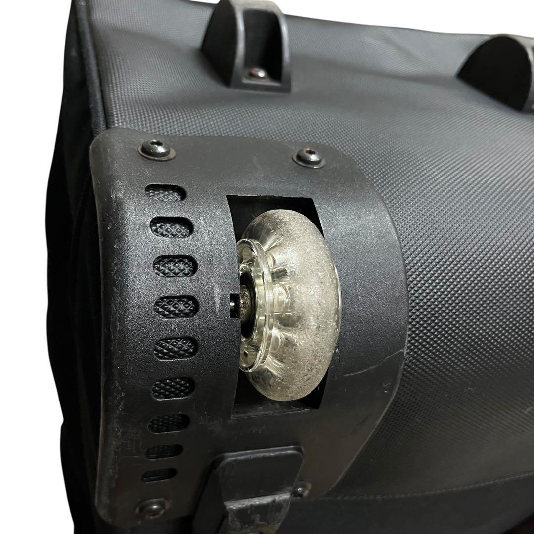 BURTON キャリーバッグ スーツケース 2輪 スノーボード トロリーバッグ