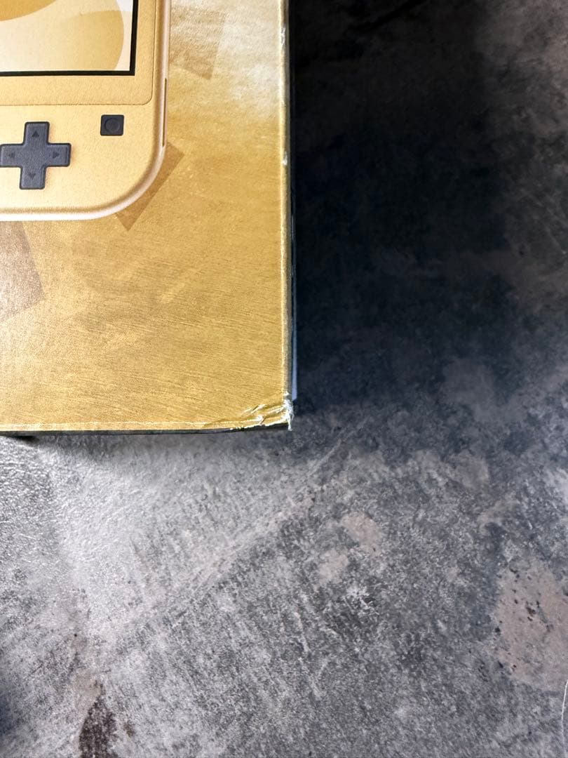 美品 Nintendo Switch lite ハイラルエディション