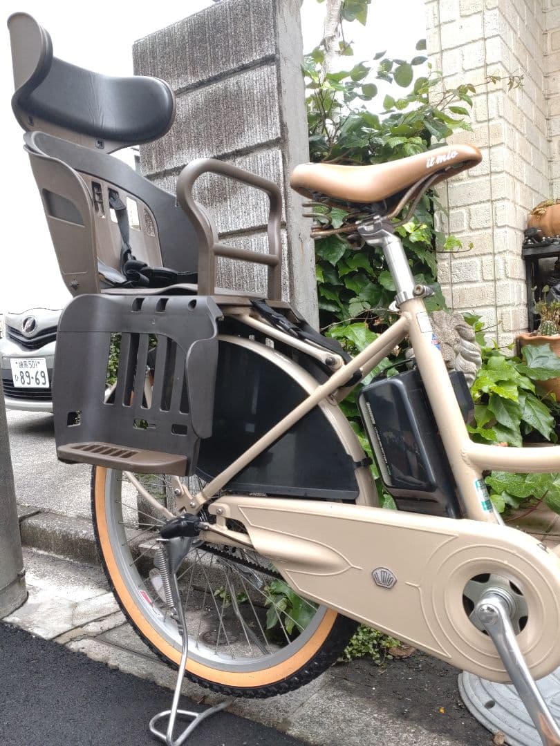 カスタム★配送可★直接引渡可【限定車イルミオILMIO】電動アシスト自転車コンビ