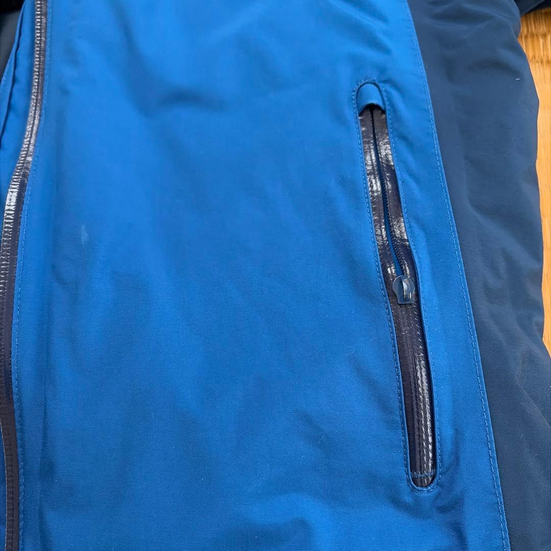 モンベル　子ども用スキーウェア 青と黒