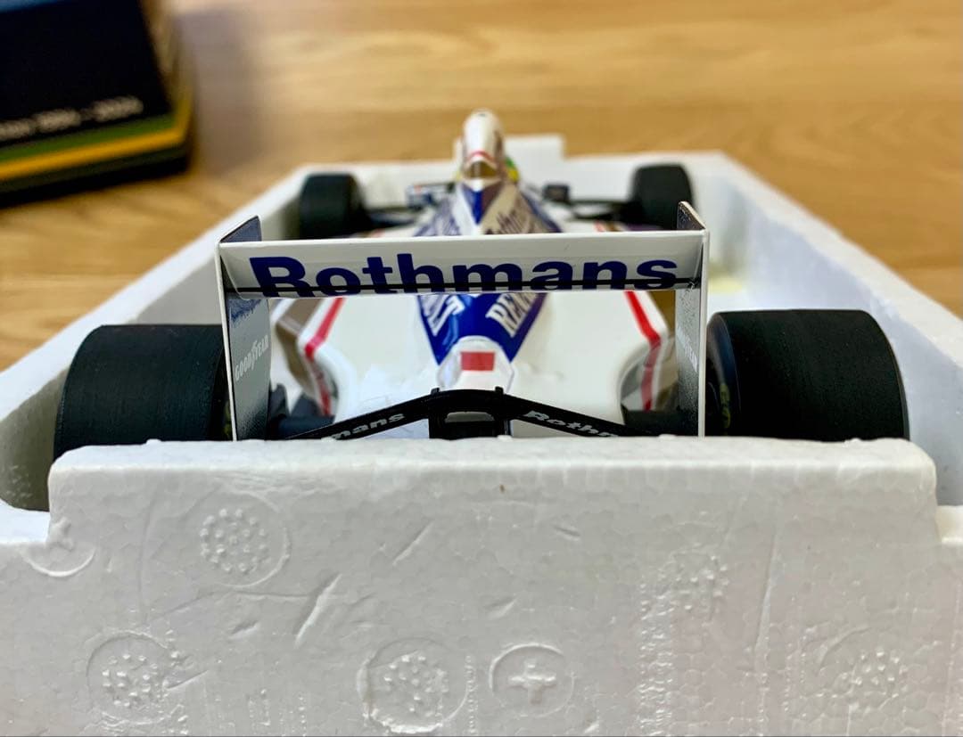 ミニチャンプス F1 ウィリアムズ FW16 A.セナ ロスマンズ仕様 1/18