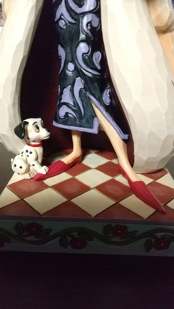 ディズニー　トラディション　101匹わんちゃん クルエラ　フィギュア　希少