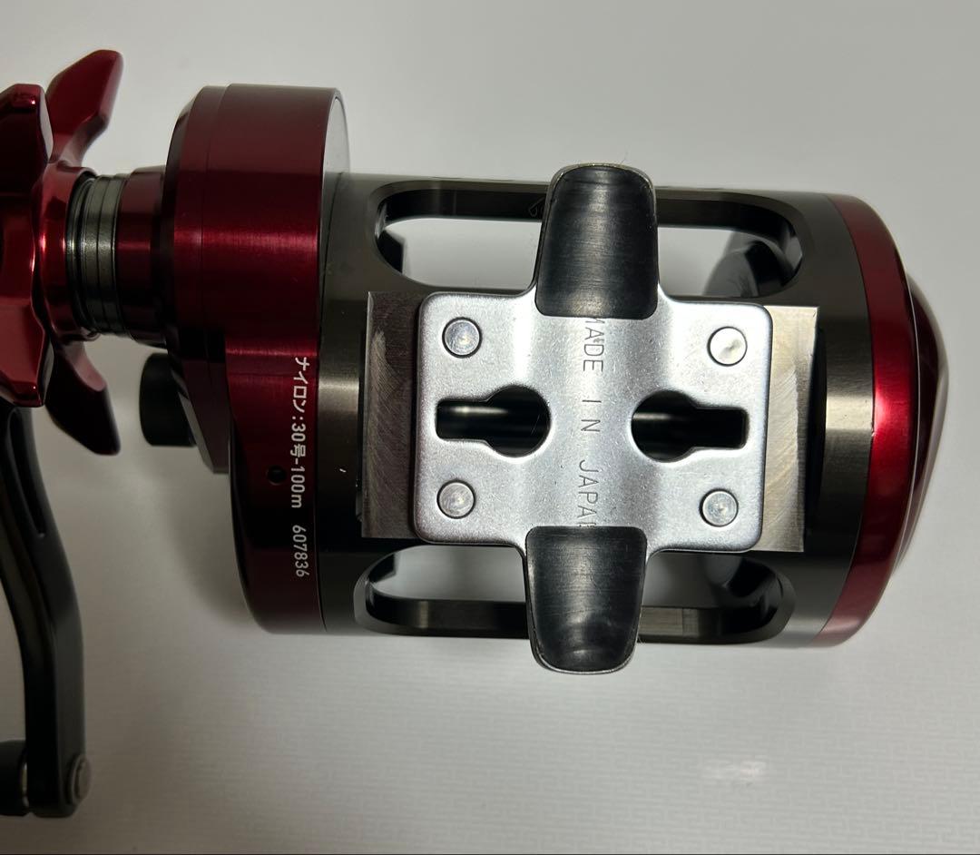 【超美品】ダイワ 幻覇王 50（スジアラ、ライトクエなどに）