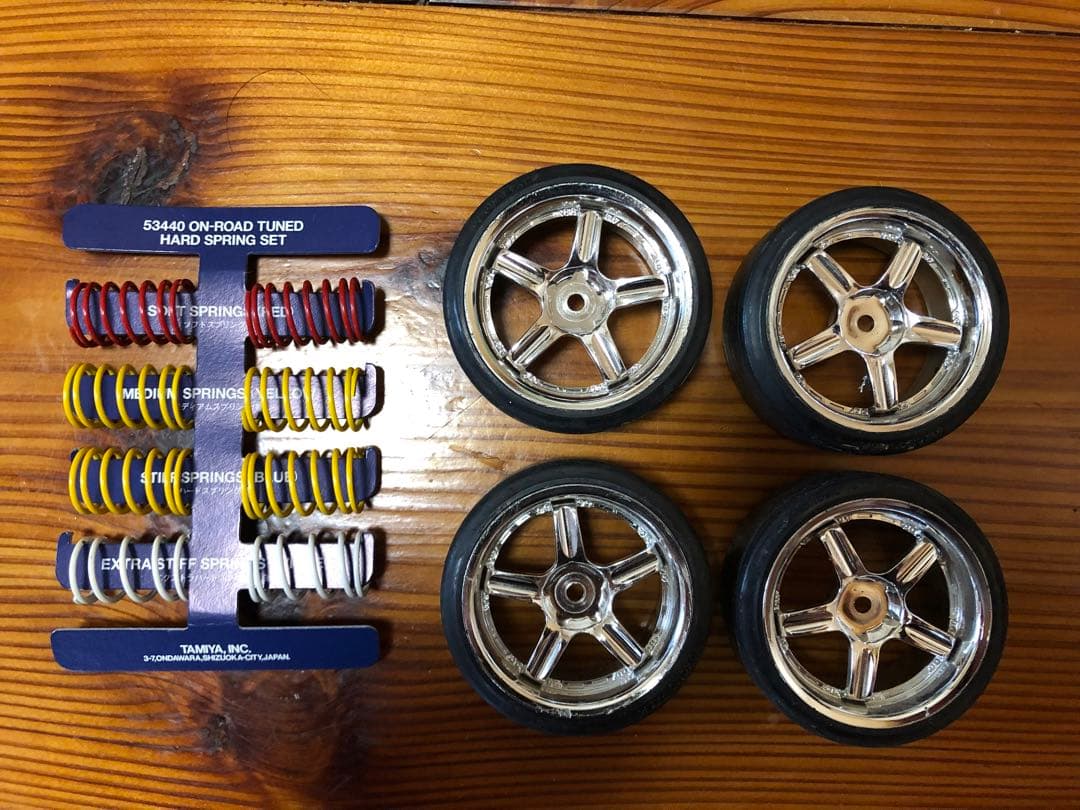 タミヤTB エボ4、おまけ付き