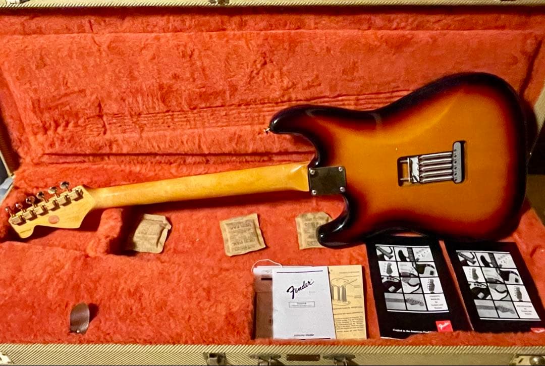 ギター Fender Stratocaster Stevie Ray Vaughan