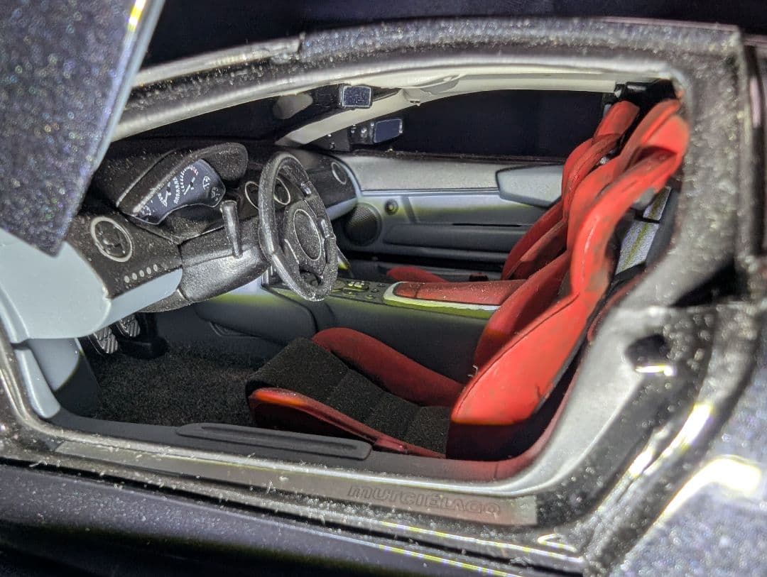 オートアート1/18ランボルギーニムルシエラゴ改(クロームホイール、レッドシート