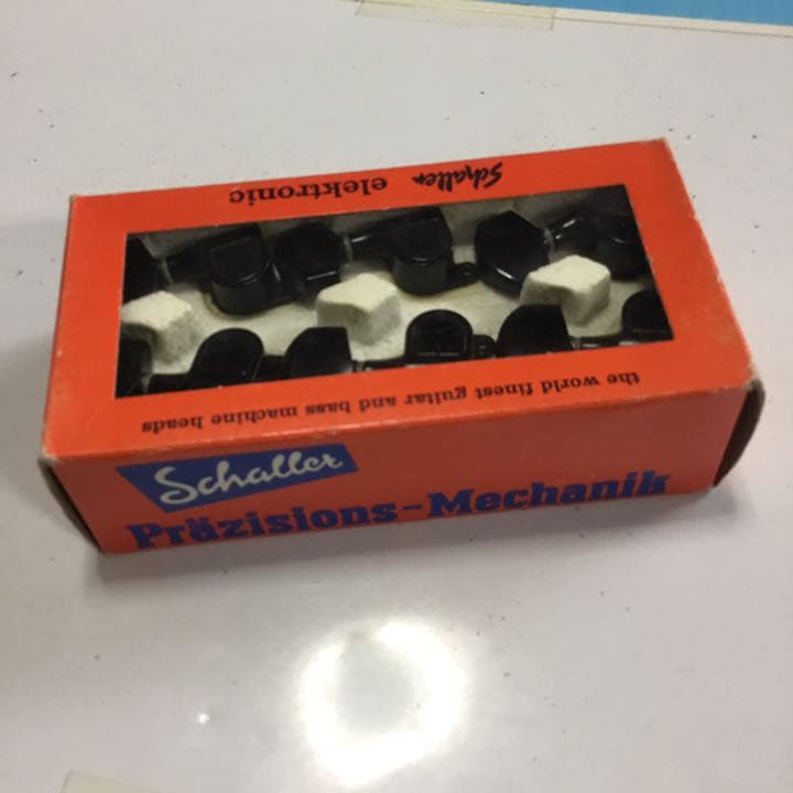 エレキギター用糸巻き(3:3)(Black)