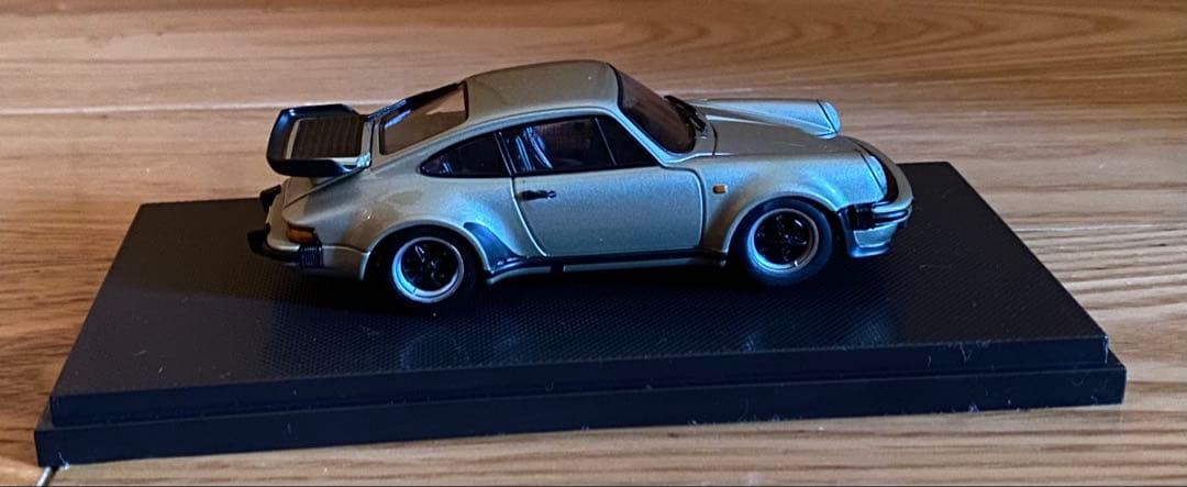 Ebbro Porsche 911 Turbo ゴールド 1/43