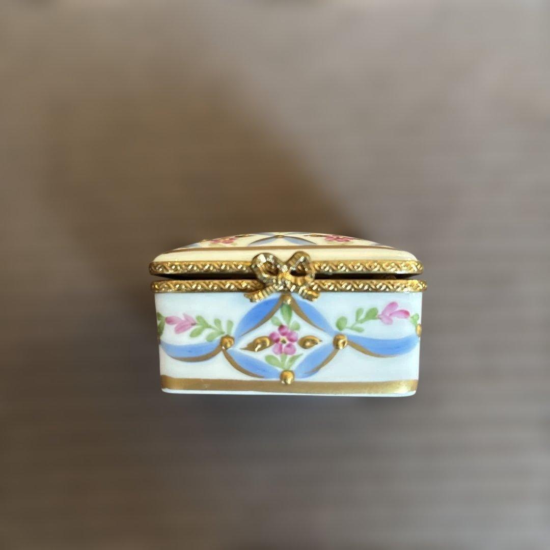 フランスリモージュ 花柄陶器製小型ボックス