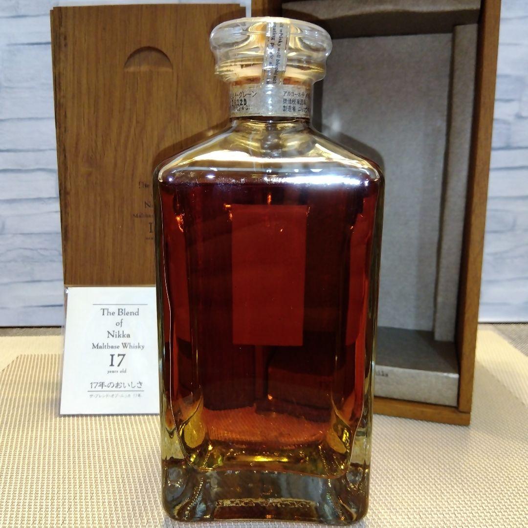★ 特級　ザ・ブレンドオブニッカ17年(金文字)　化粧木箱、小冊子付