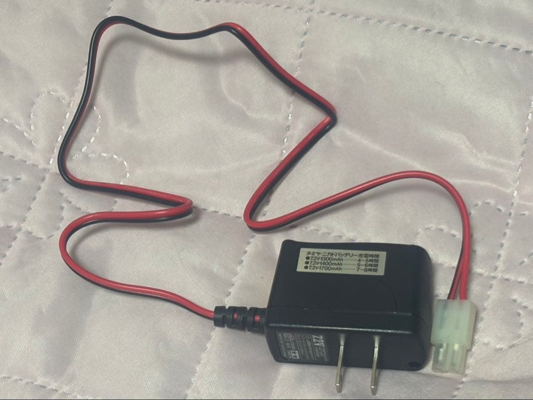 タミヤTT01ファイスペセトTRE01受信機とESCが一体型バッテリー充電器付き