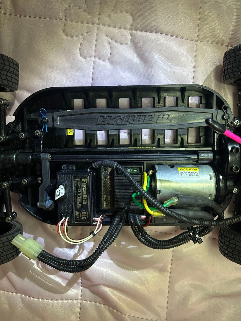 タミヤTT01ファイスペセトTRE01受信機とESCが一体型バッテリー充電器付き