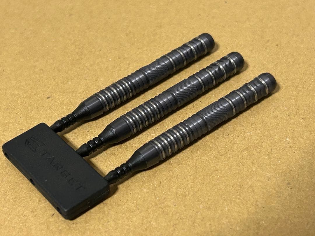 ダーツ TARGET BLACK MARQUE DRACO 2.0