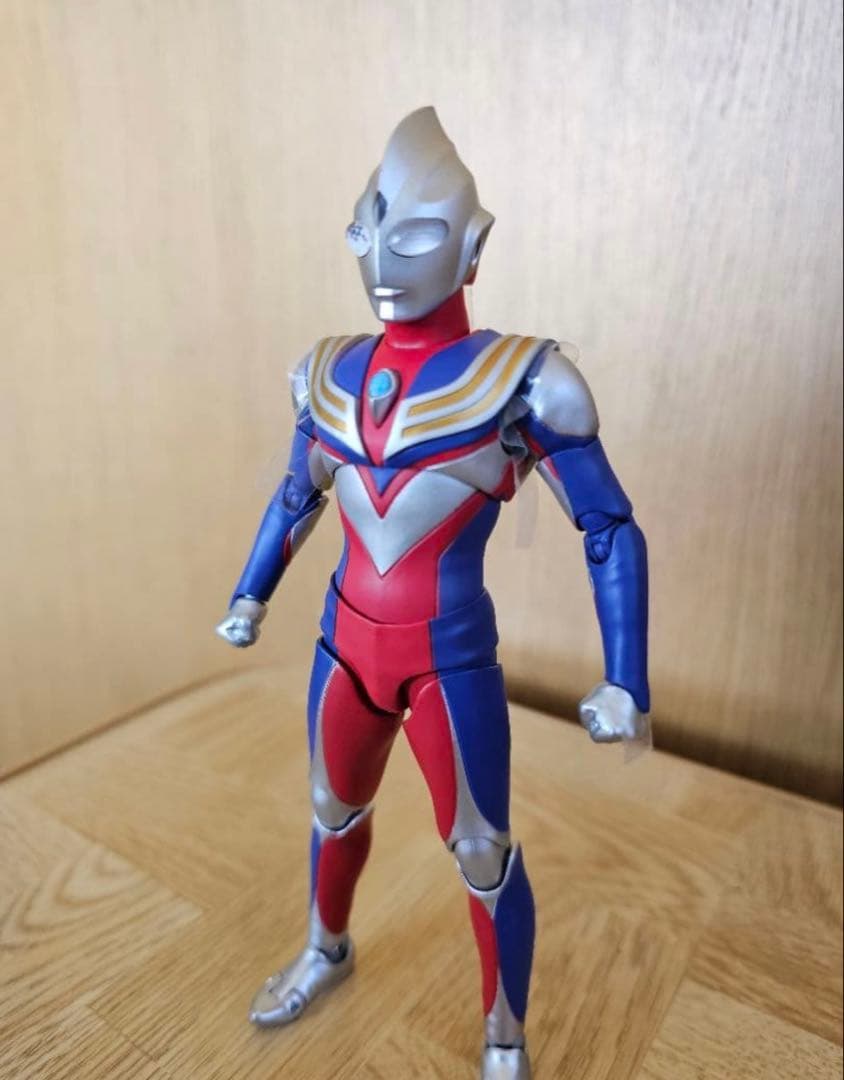 真骨彫製法S.H.フィギュアーツ　ウルトラマンティガマルチタイプ　2022再販版