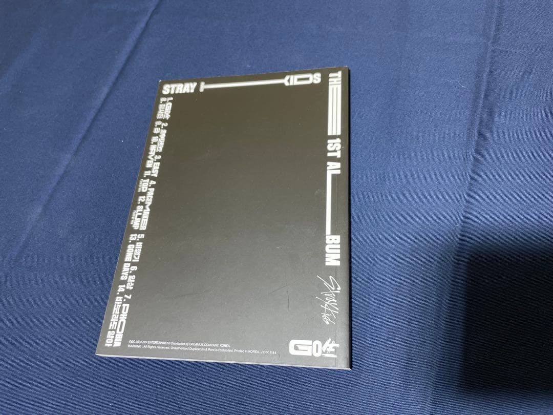 ヒョンジン直筆サイン入Stray Kids フォトブック