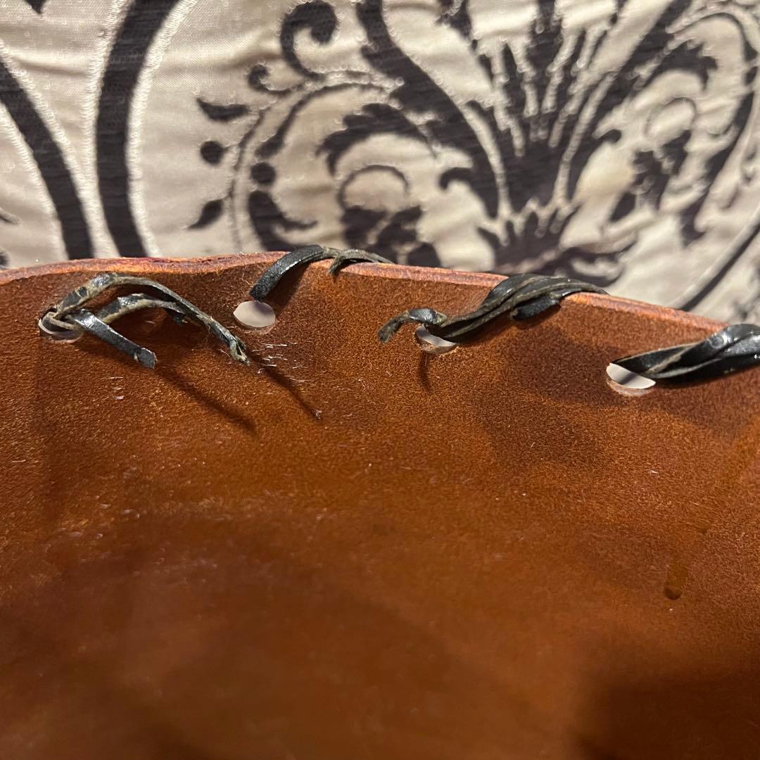 レザーカービング　ブーツ型　ゴミ箱　皮