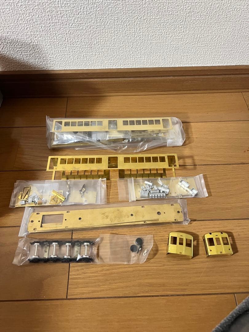 近鉄6421系 車体キット 台車床下器具付2輌セット　ジャンク