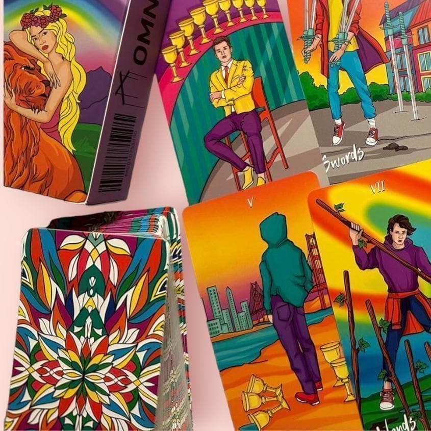 超レア✨海外インディーズデッキ✨鮮やかな色彩のモダンタロットカード