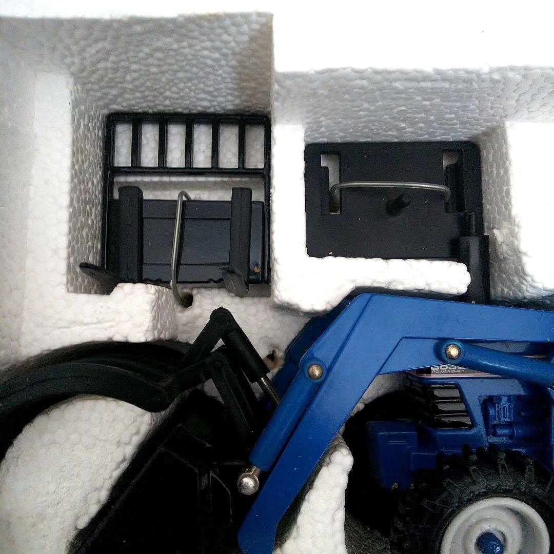 【激レア】FORD（フォード）8630　トラクター　1/32スケール　ERTL社