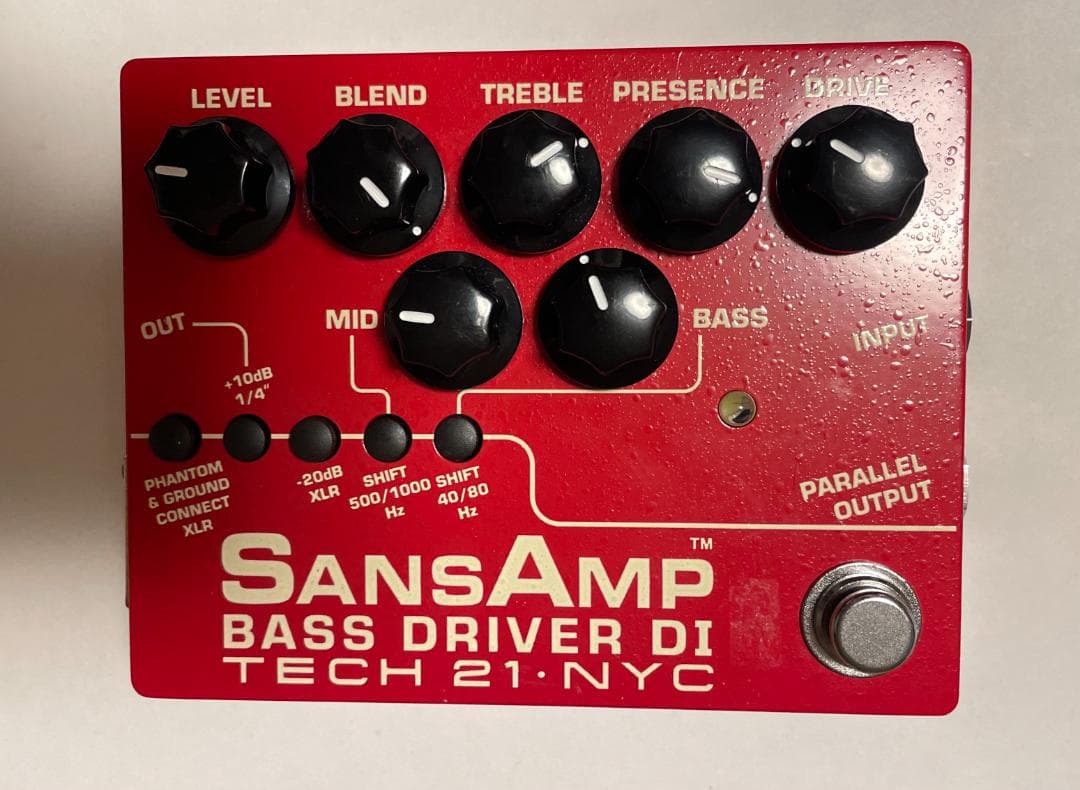 TECH21 SANSAMP BASS D Vermilion 赤