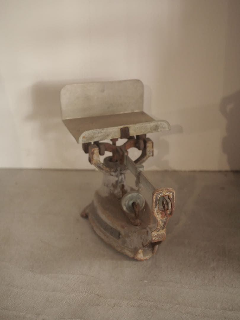 秤　はかり　天秤　鉄　サビ　アート　置物　古家具　古道具　アンティーク昭和レトロ