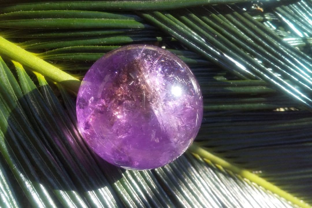 セール　アメトリン スフィア 丸玉 虹入り クリスタルガラス台座付き