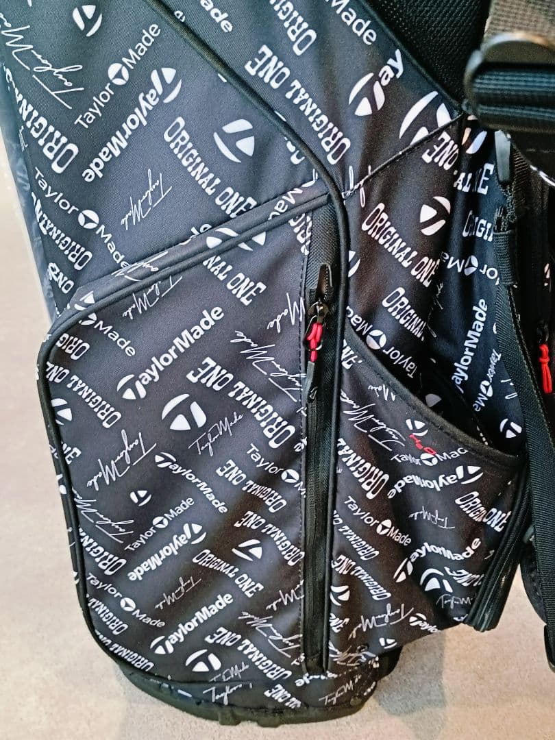 【新品】TaylorMade キャディバッグ スタンド式