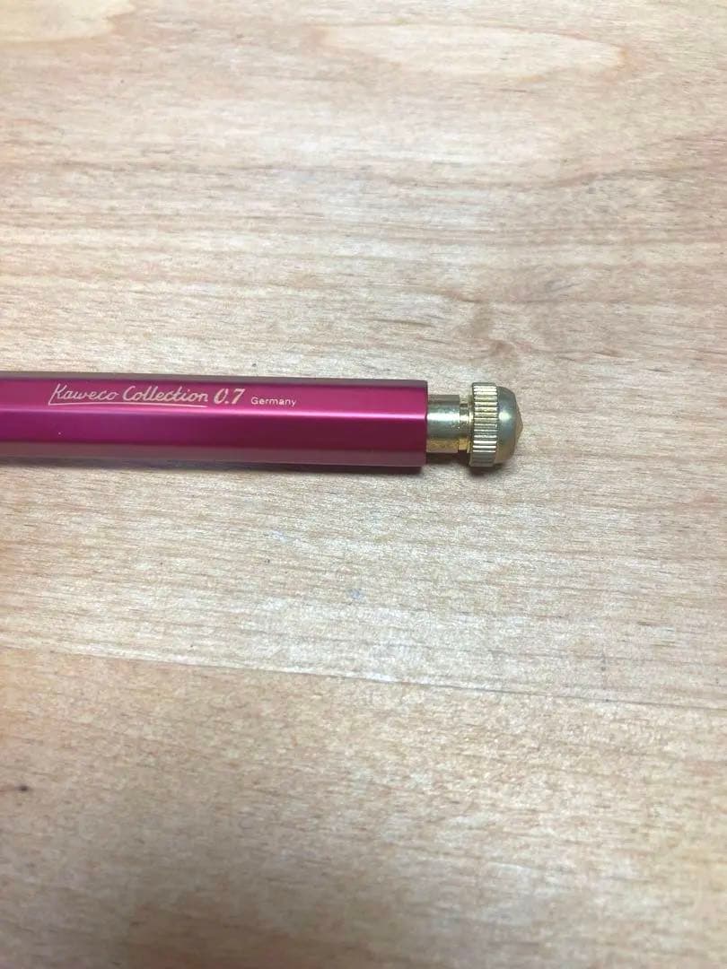 カヴェコスペシャル　レッド　0.7ミリ