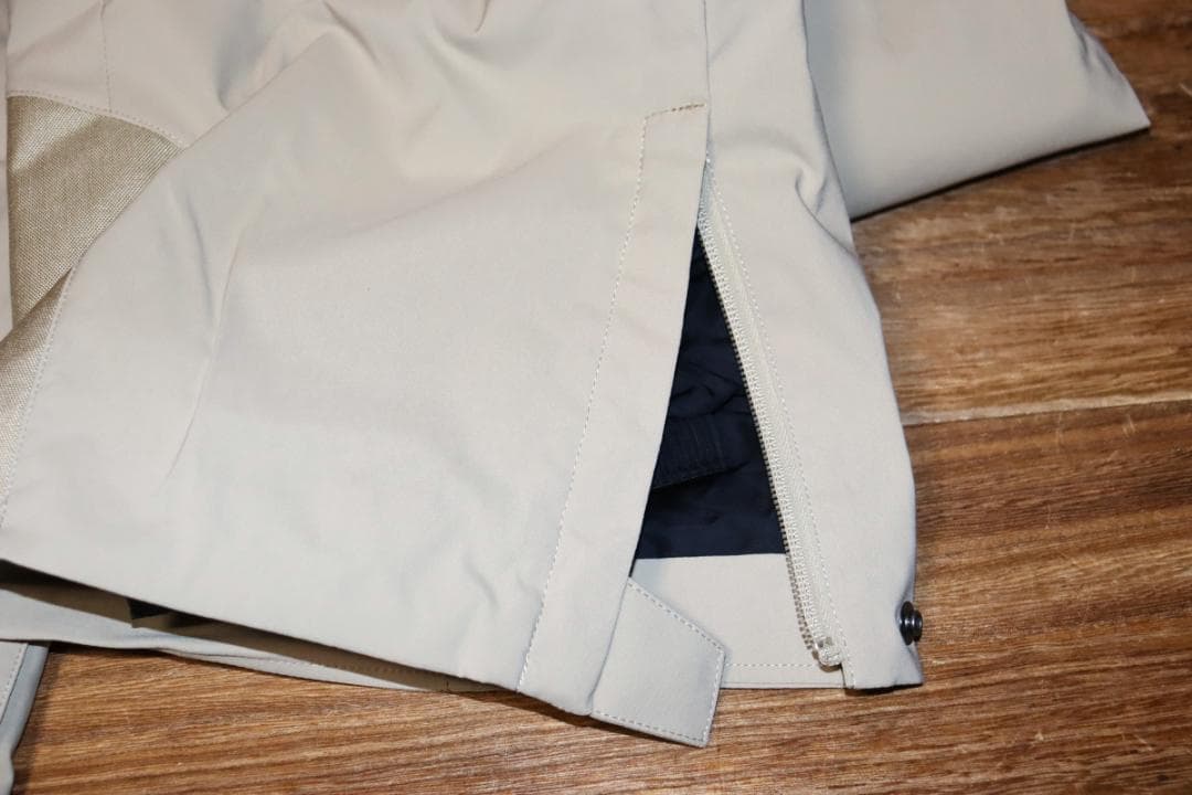 新品 ゴールドウイン Gソリッド カラー ワイド 中綿スキーパンツ(4/XL)Ⓗ