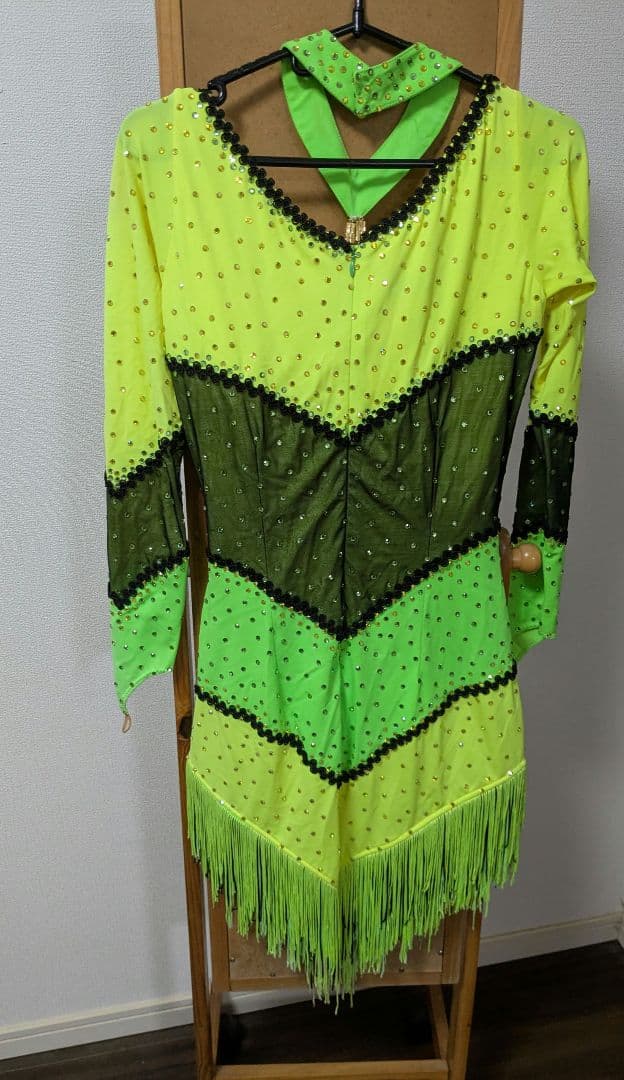 SHIRAKABA DRESS ネオンフリンジ　社交ダンスドレス　ラテン