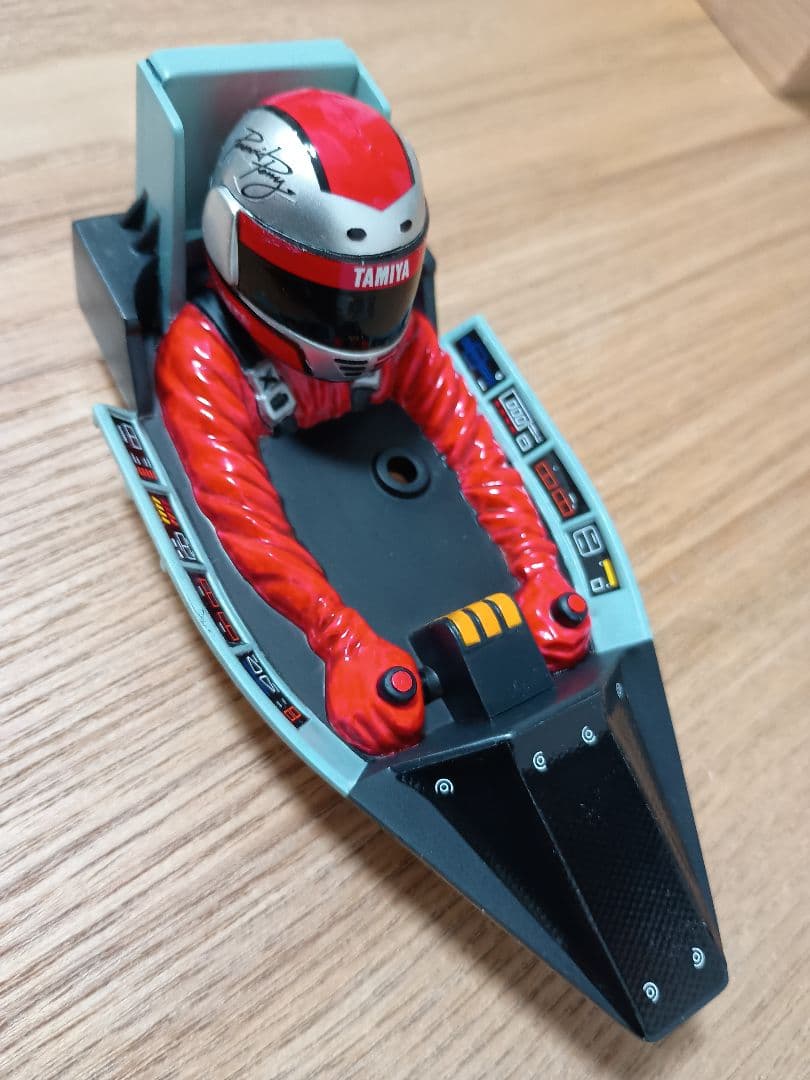 1/10 アバンテ2011 ドライバー　コクピット　AVANTE