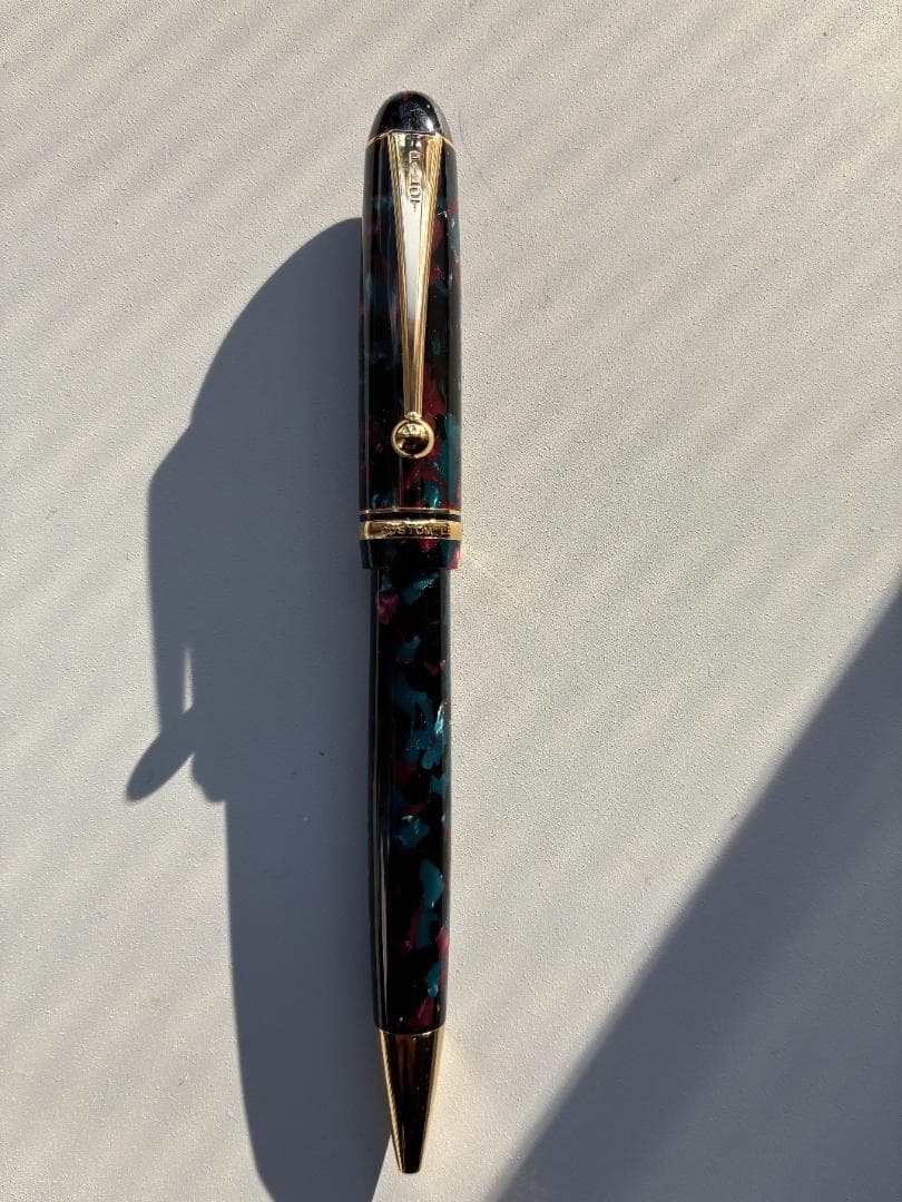 M*)様 PILOT CUSTOM LE ボールペン　(本体色は赤青主体のモザイ