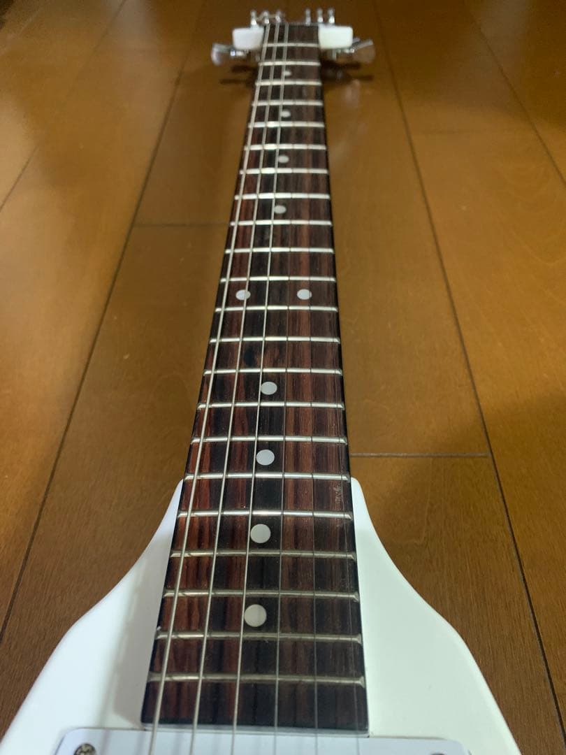 PLAYTECH プレイテック　FV430　WHITE フライングV