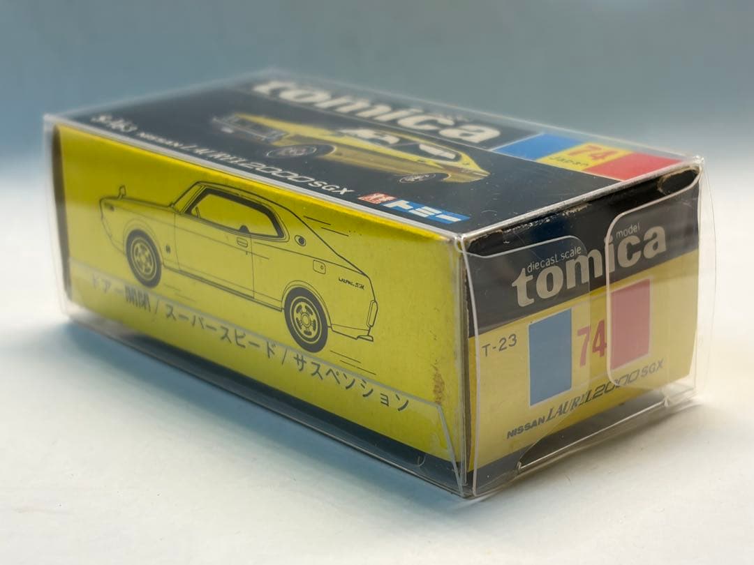 トミカ 黒箱 ニッサン ローレル 2000SGX 1Eホイール 日本製 当時物