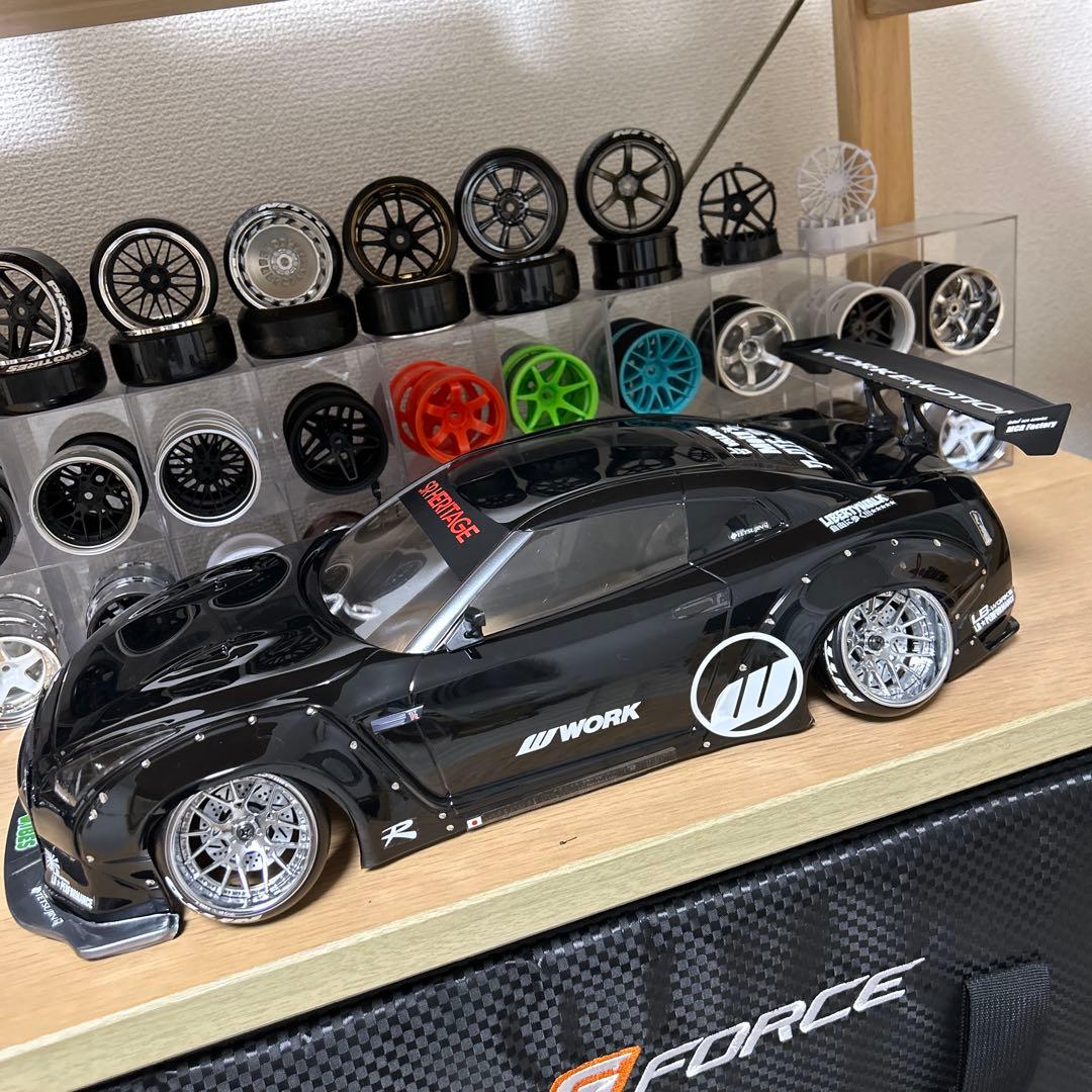 チーム鉄人　日産スカイライン35GTRボディ　新品未使用品！専用品の為購入不可！