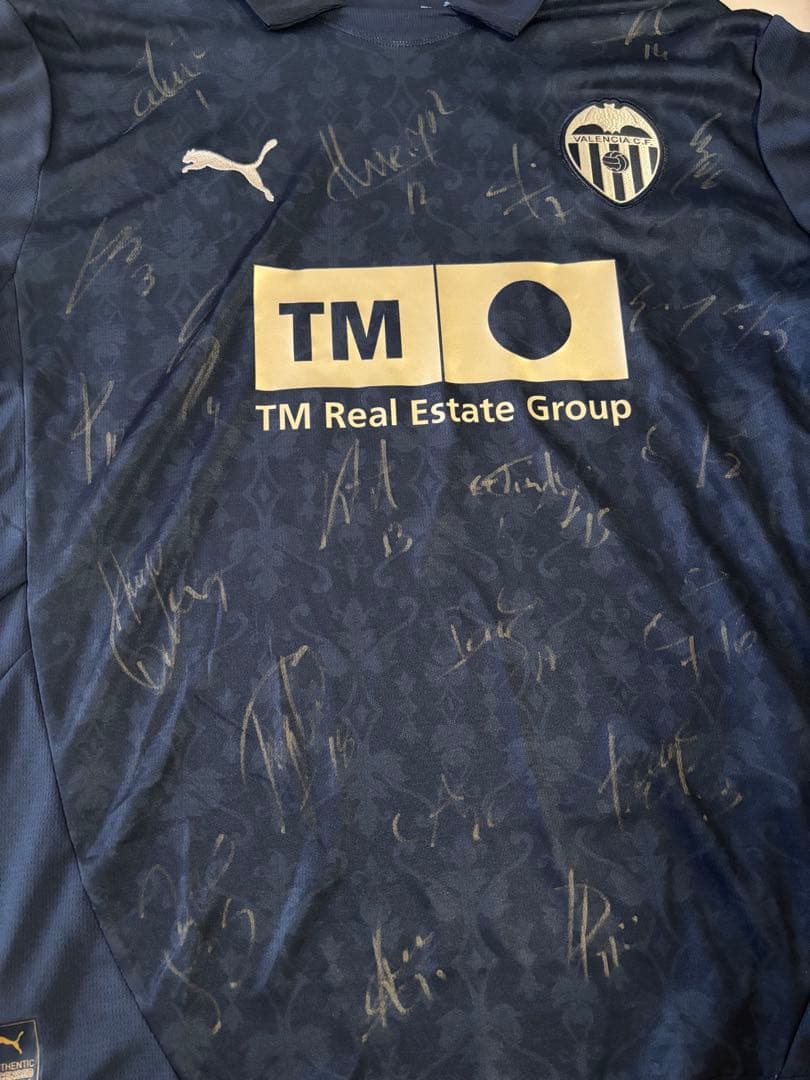 【正規品】バレンシア2024/25合計21選手直筆サイン入りアウェイユニフォーム