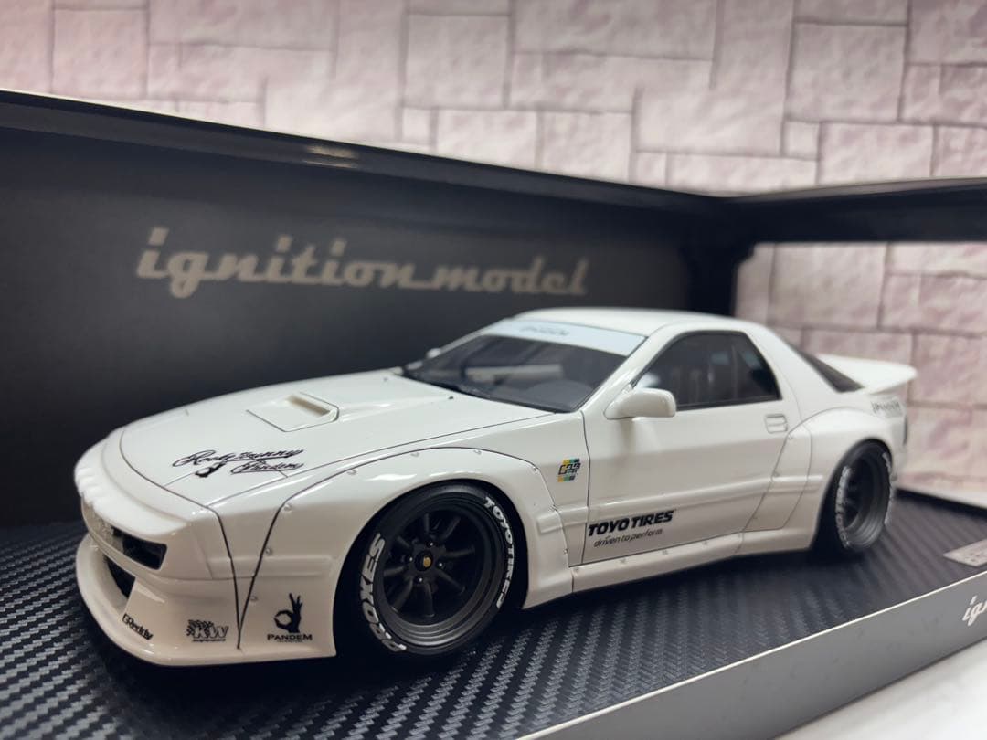 1/18ミニカー マツダRX7 FC3S パンデム【新品】ワタナベカスタム