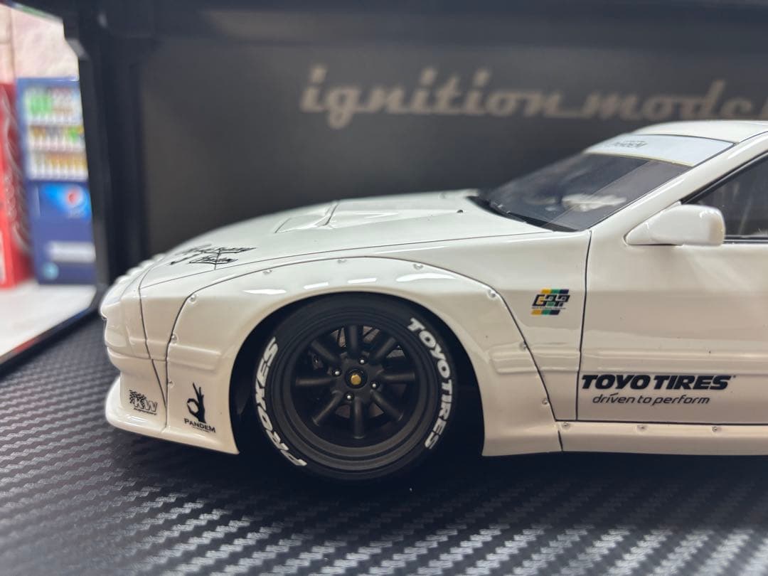 1/18ミニカー マツダRX7 FC3S パンデム【新品】ワタナベカスタム