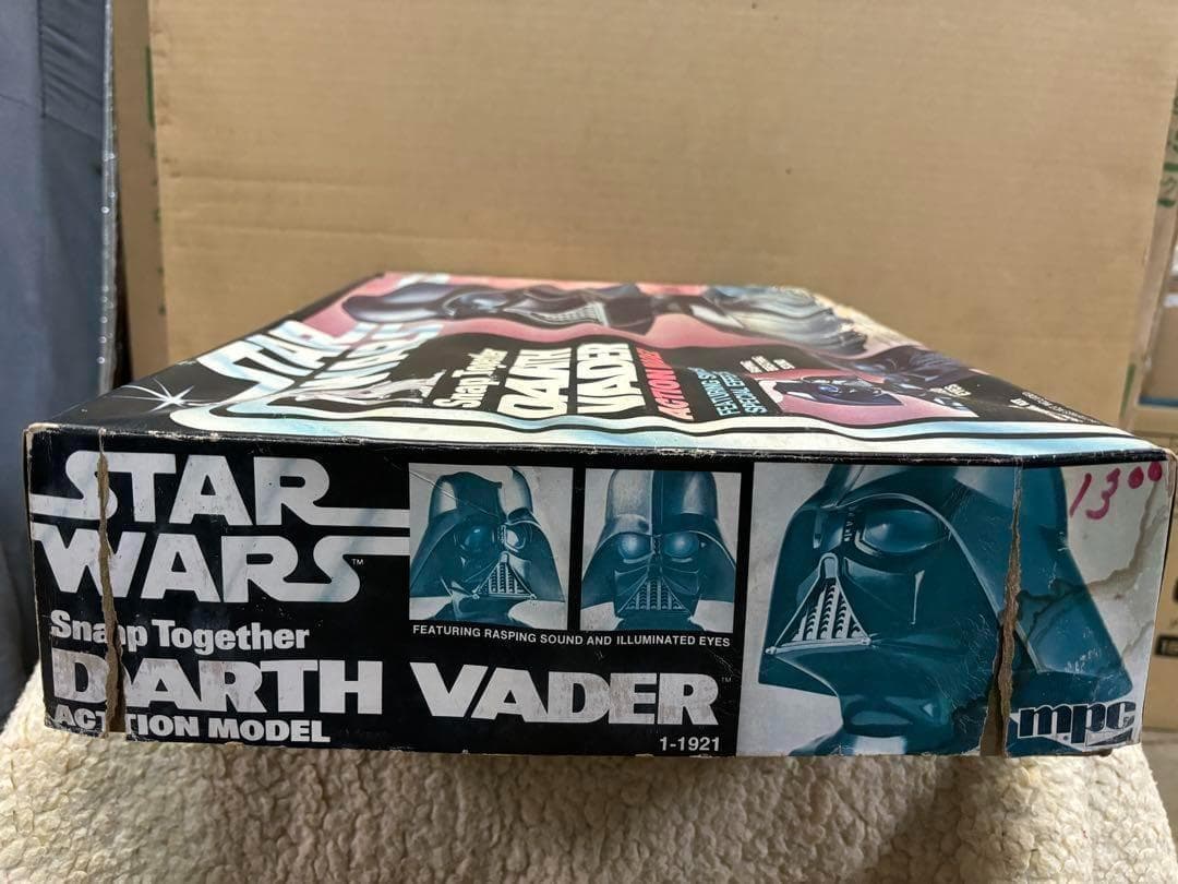 スターウォーズ　ダースベイダー　超レア品　バストプラモデル　箱ダメージ多数あり