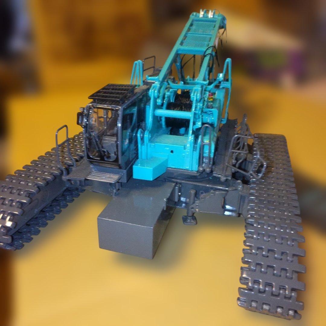 コベルコ建機クマスターテック7200Gクローラークレーン 1/50