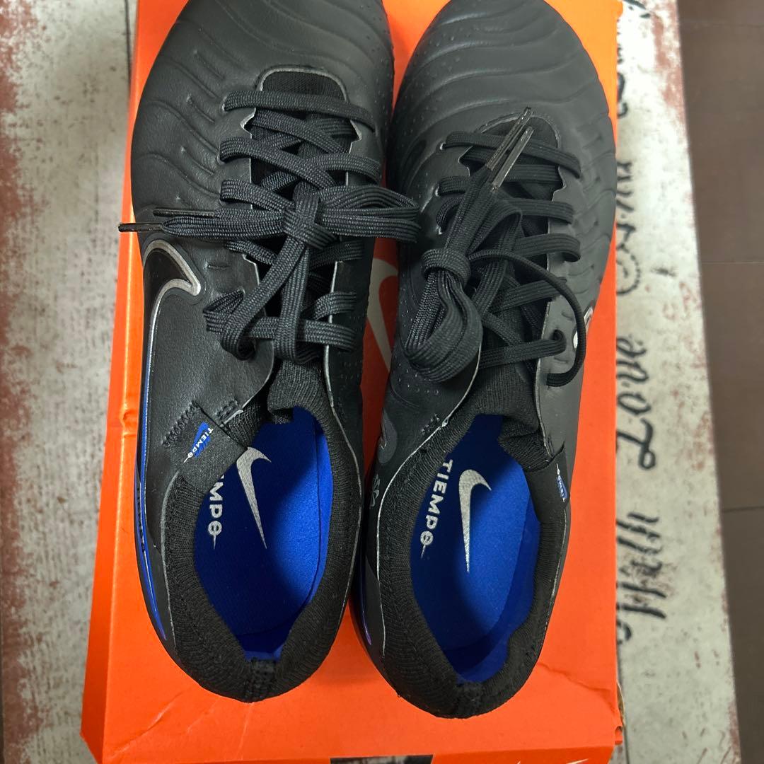 NIKE TIEMPOサッカースパイク
