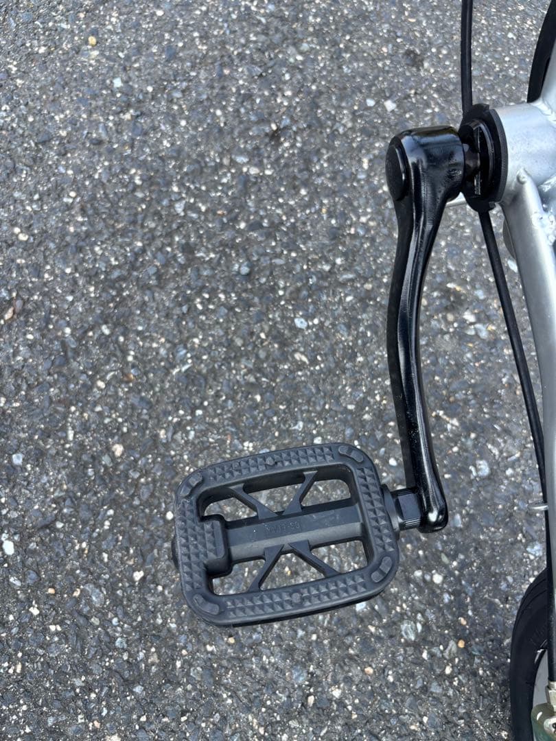 大人気　折り畳み自転車 整備済み 16インチ 自転車 チャリ 折りたたみ　美品