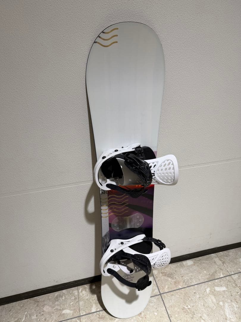 【美品】SALOMONサロモンスノーボード LOTUS　LTD　135セット