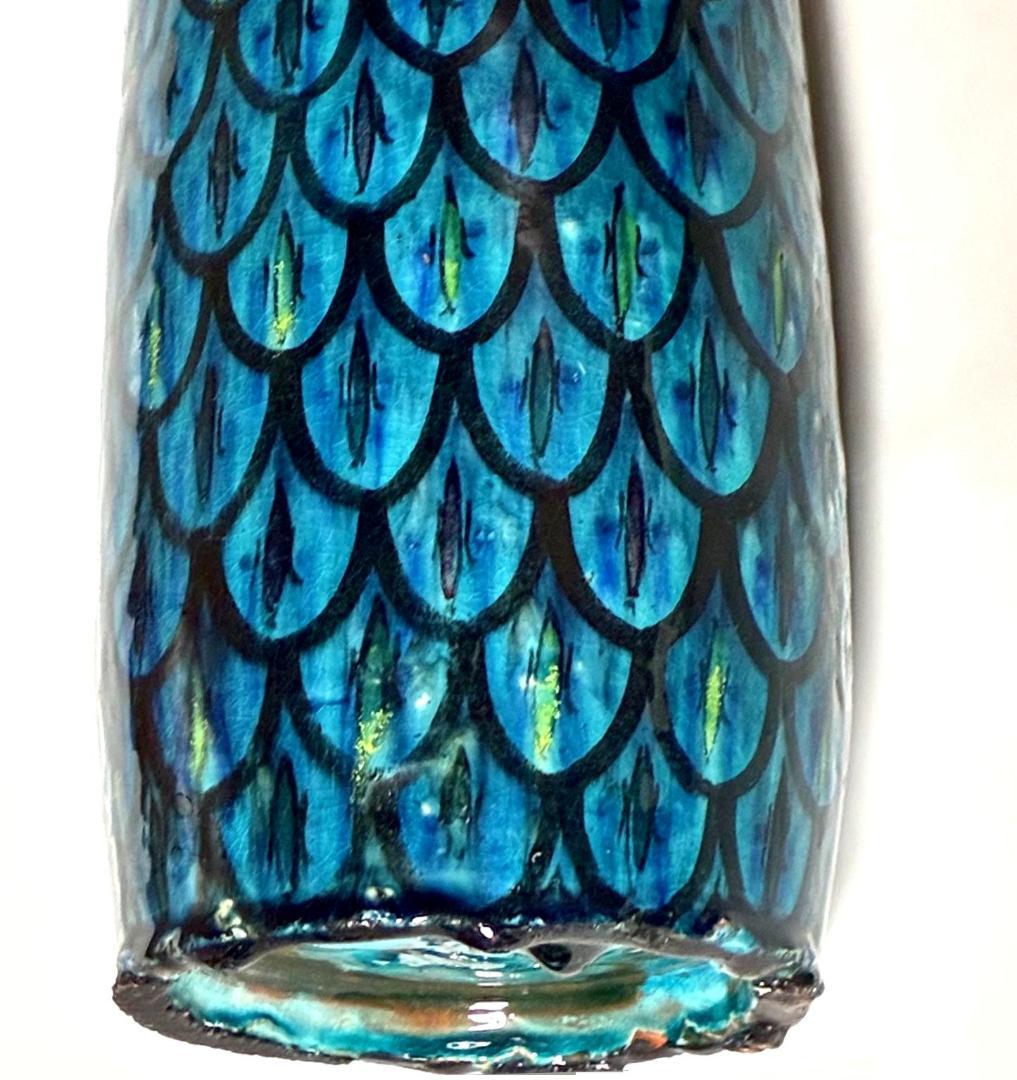 ターコイズグリーンに黒や色とりどりの細首ボトル❁幾何学的 うろこ模様・少し漏れ有