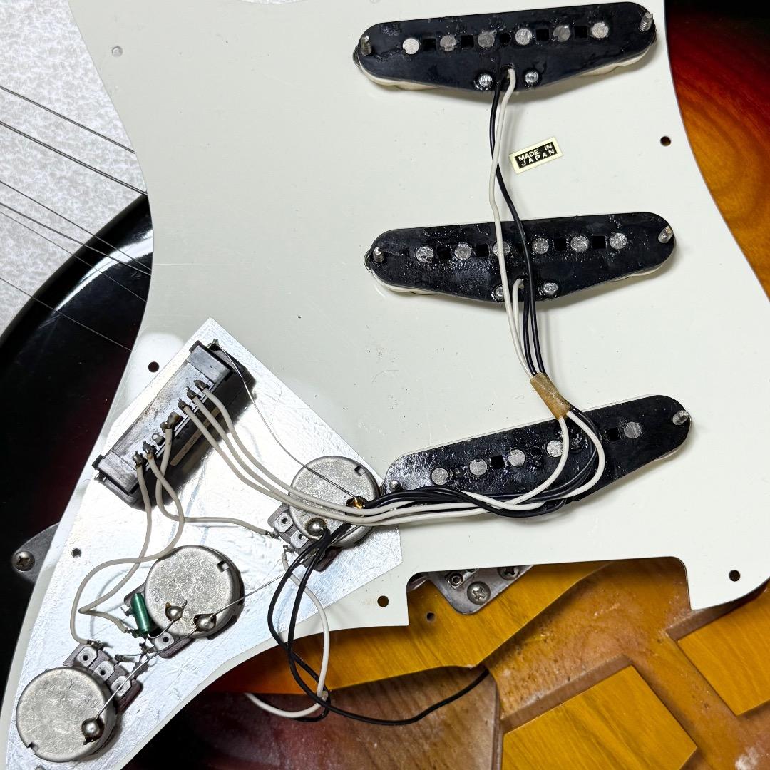 Fender Japan CST-50 ST72 Eシリアル 1984～1987