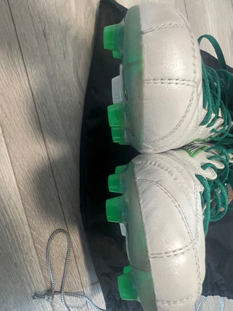 モレリア neo 3 28.0cm 限定カラー