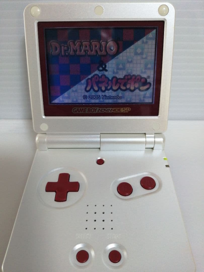 ゲームボーイアドバンスSP ファミコンカラー モデル　AGS-001