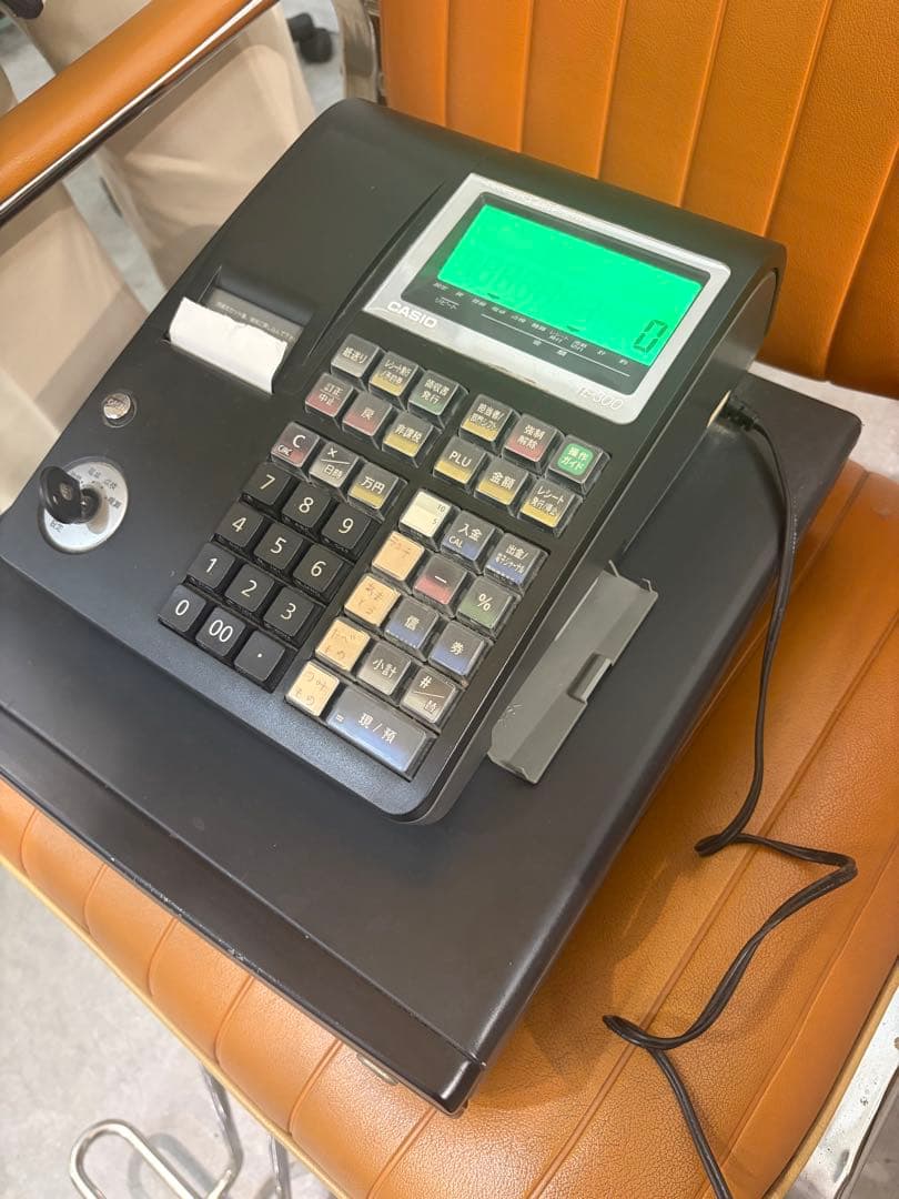CASIO TE-300 レジスター　普通紙新品のロールペーパー四巻付き